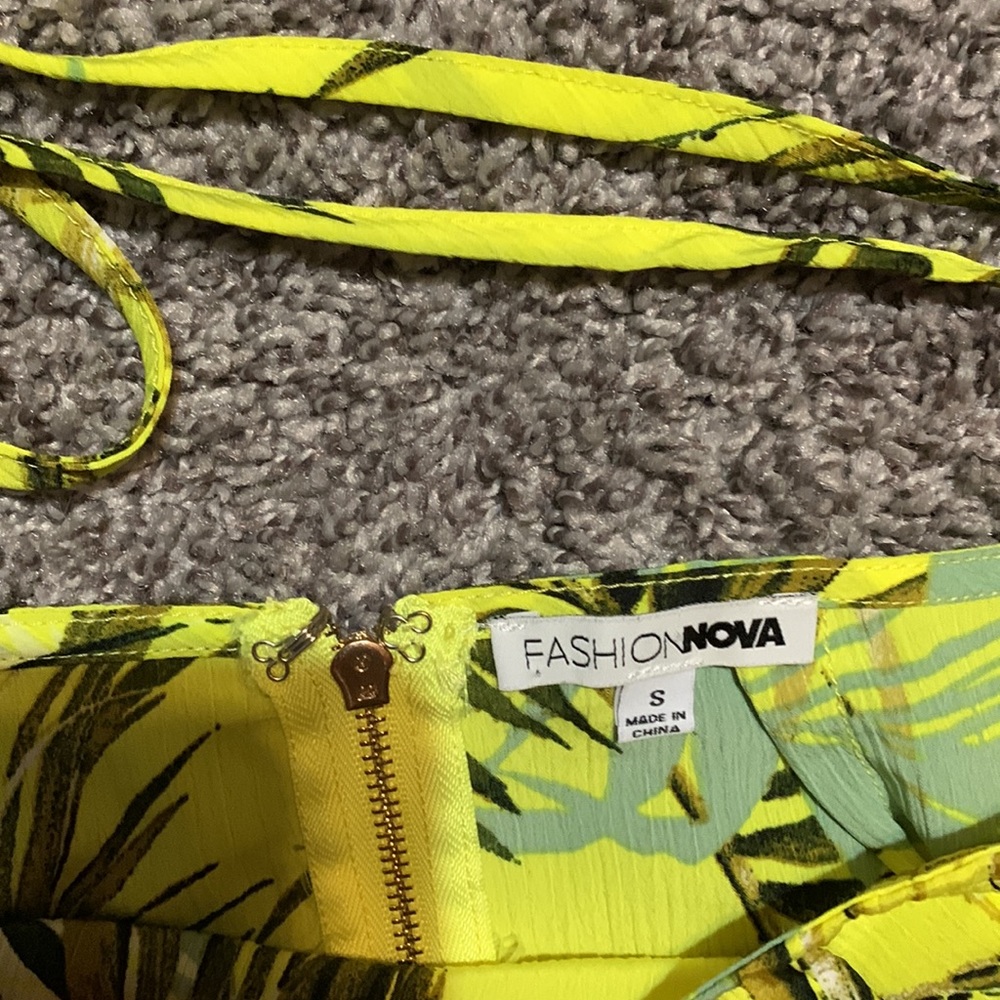 Fashion Nova 2pc set - Picture 8 of 8